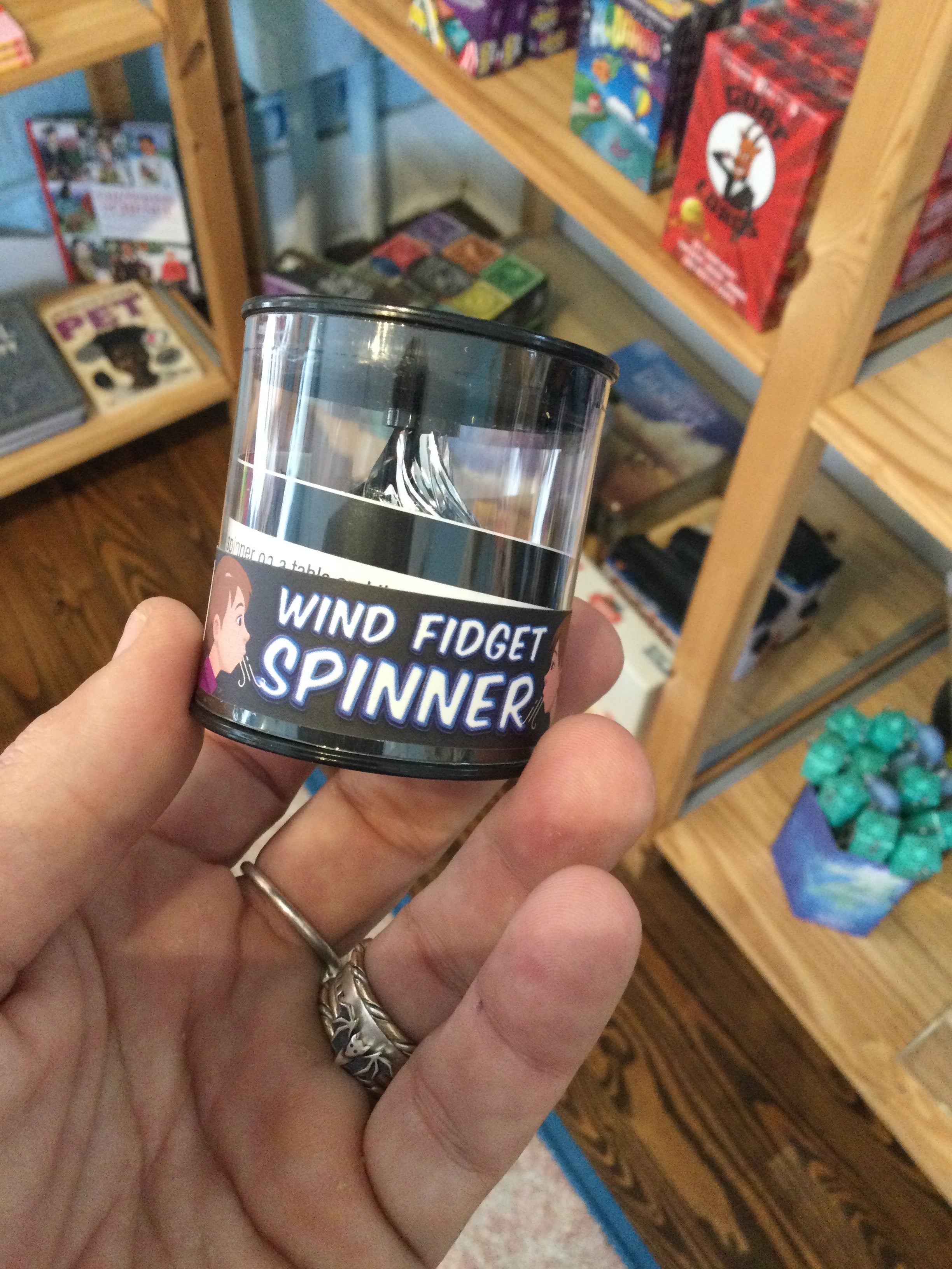 Window Spinner Fidget Wind Fidget Spinner – Bird and Pear